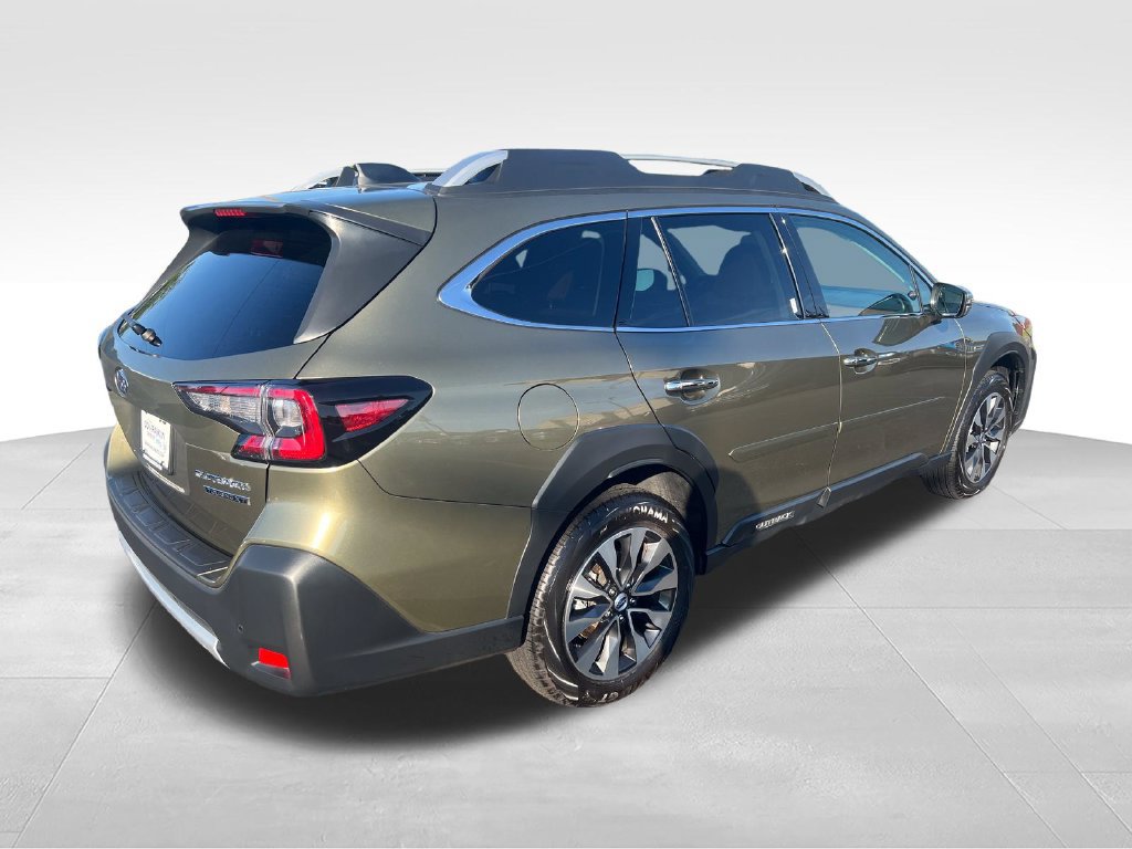 Used 2025 Subaru Outback Touring XT AWD/4WD image 5