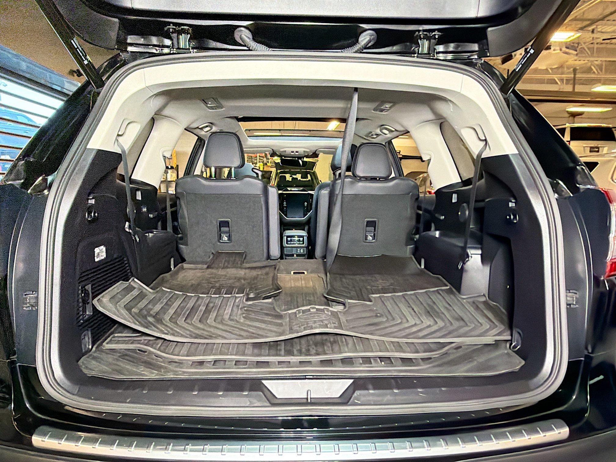 Used 2024 Subaru Ascent Limited w/ Technology Package image 30