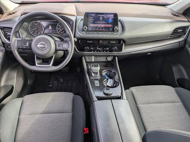 Used 2022 Nissan Rogue SV image 17