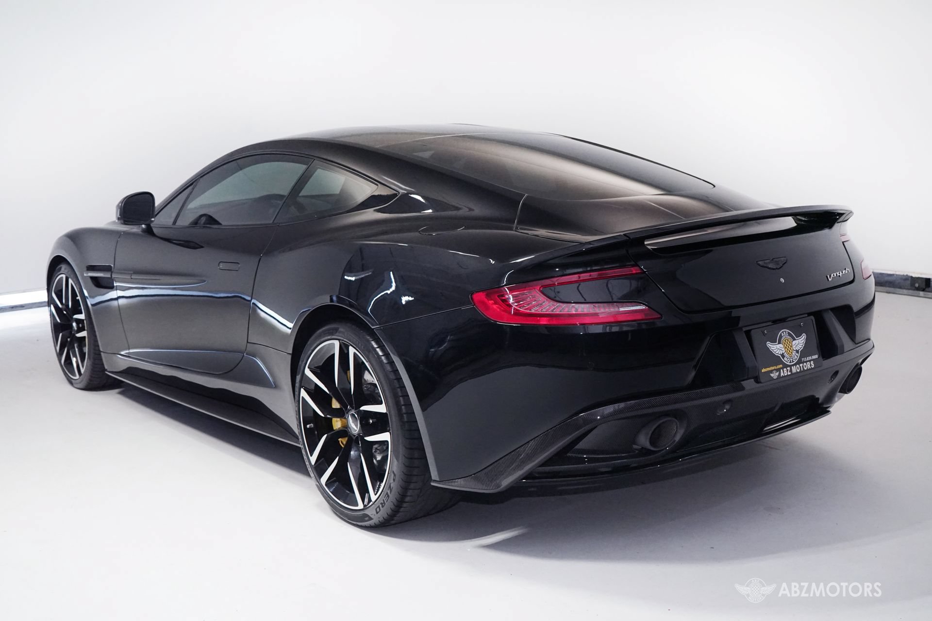 Used 2015 Aston Martin Vanquish Coupe RWD image 6