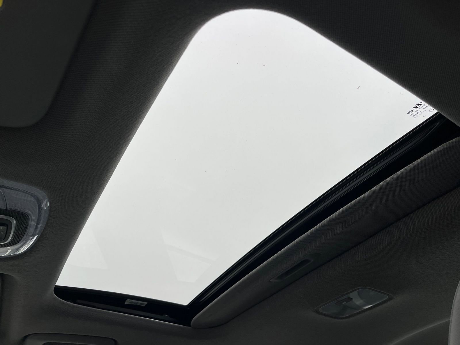 Used 2025 Hyundai Elantra SEL image 29