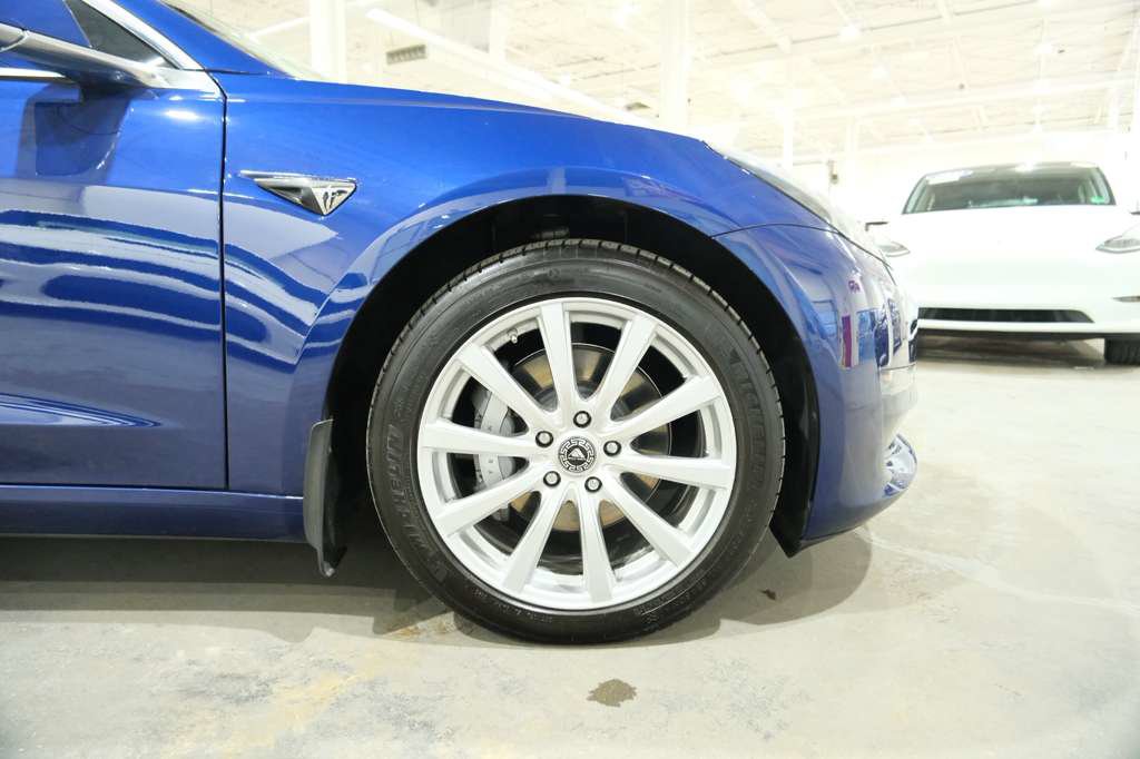 Used 2019 Tesla Model 3 Performance AWD/4WD image 14