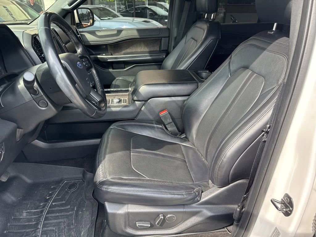 Used 2019 Ford Expedition Max Limited w/ Special Edition Package AWD/4WD image 3