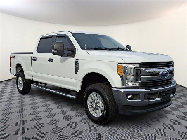 Used 2017 Ford F250 XLT w/ XLT Value Package image 1