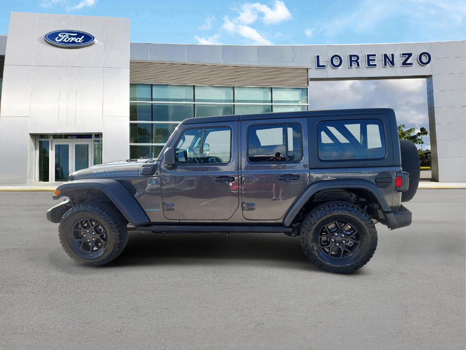 Used 2024 Jeep Wrangler Unlimited AWD/4WD image 8