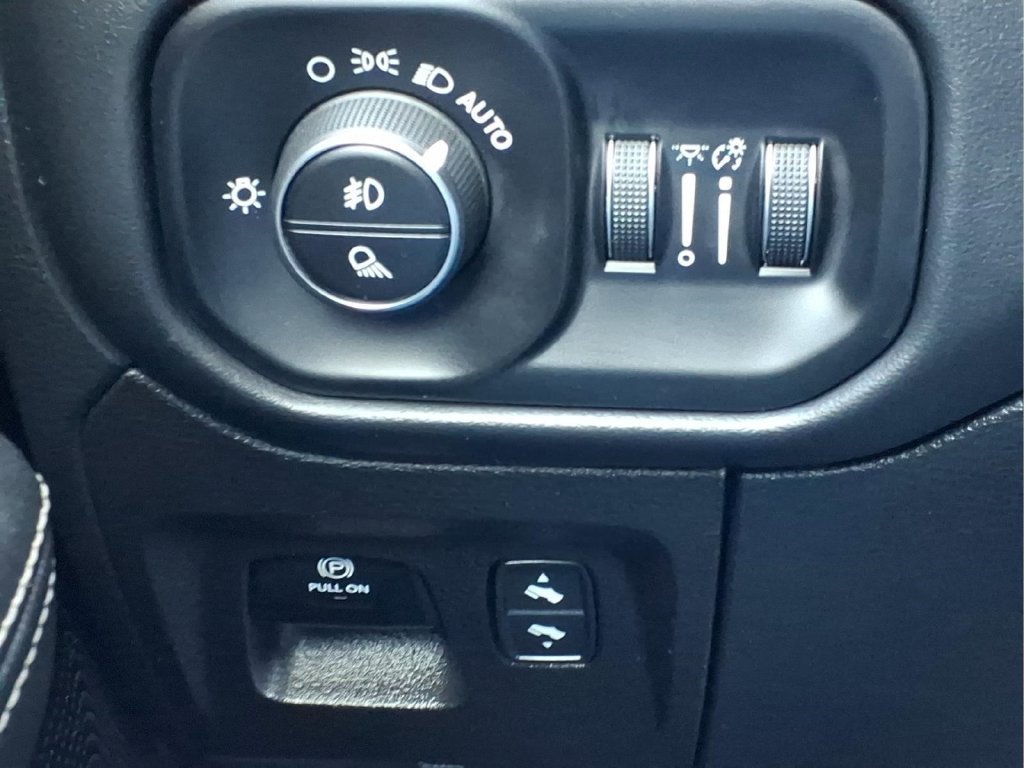 Used 2022 RAM 1500 Limited AWD/4WD image 27