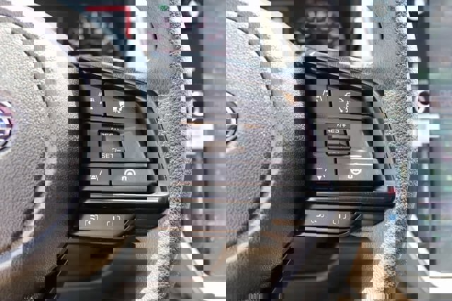 Certified 2025 Subaru Crosstrek 2.0i Premium image 19