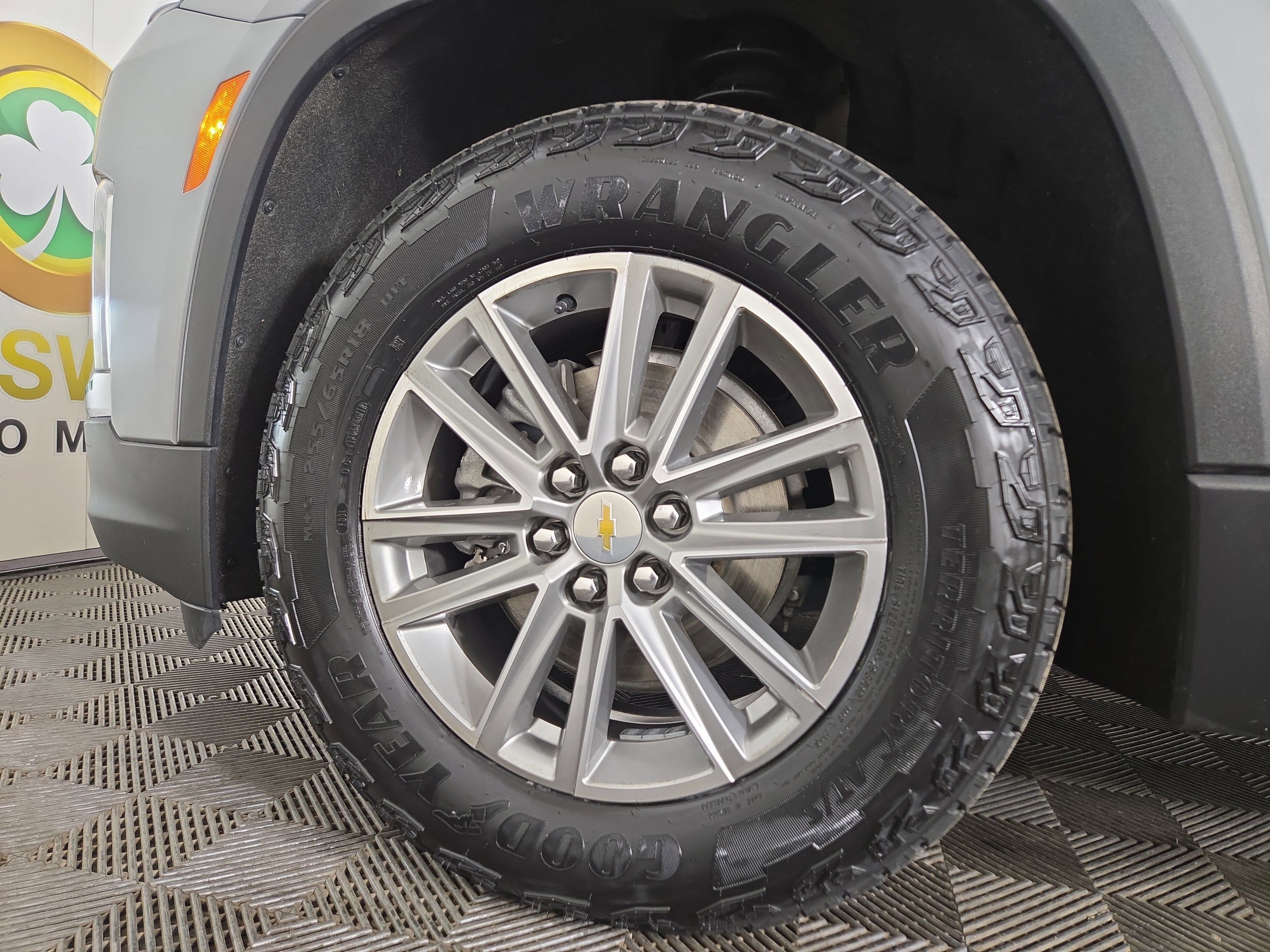 Certified 2023 Chevrolet Traverse LT image 35