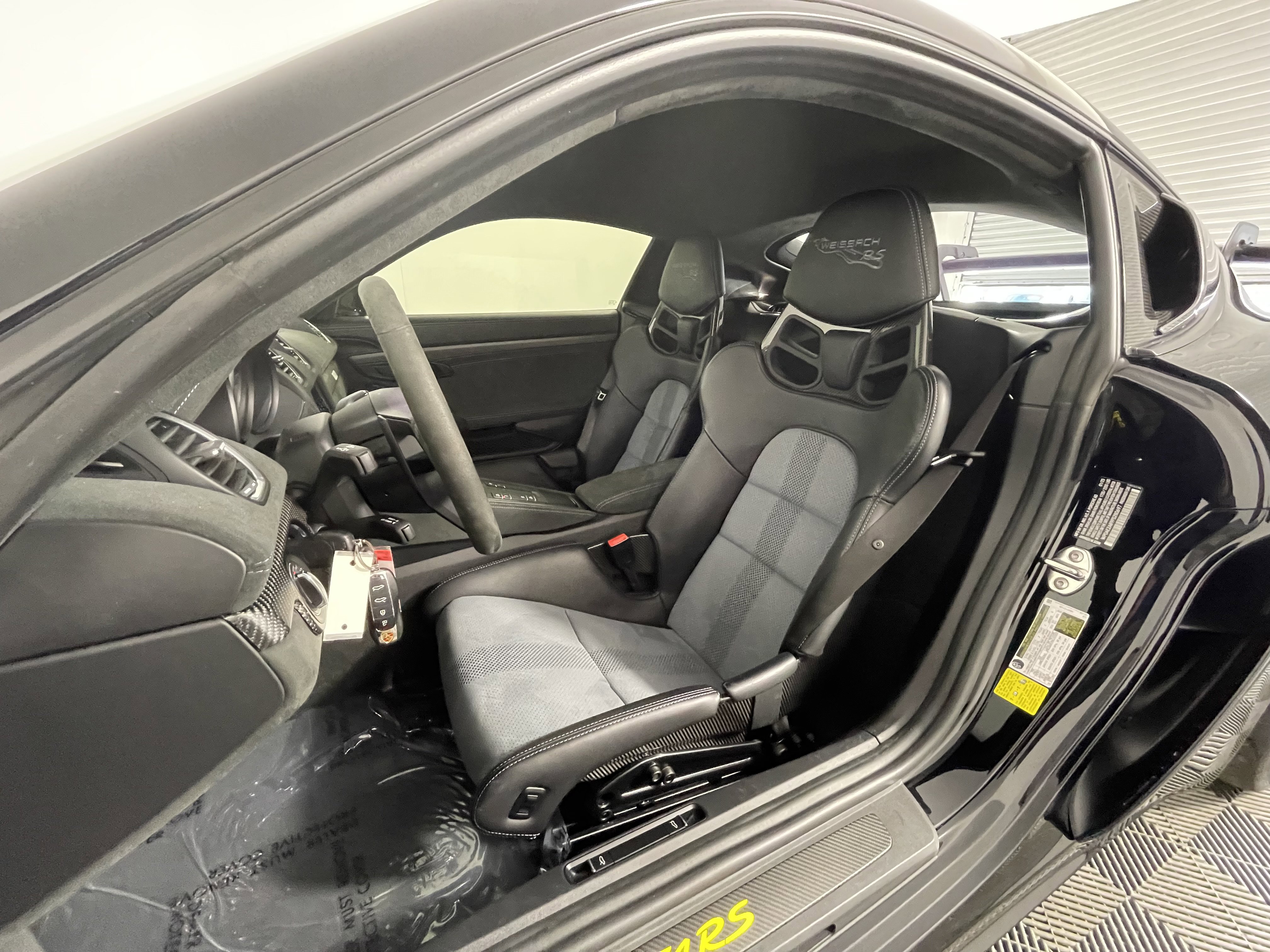 Certified 2023 Porsche 718 Cayman GT4 RS image 5