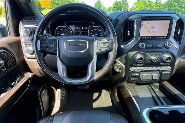 Used 2020 GMC Sierra 3500 Denali w/ Denali Ultimate Package AWD/4WD image 9