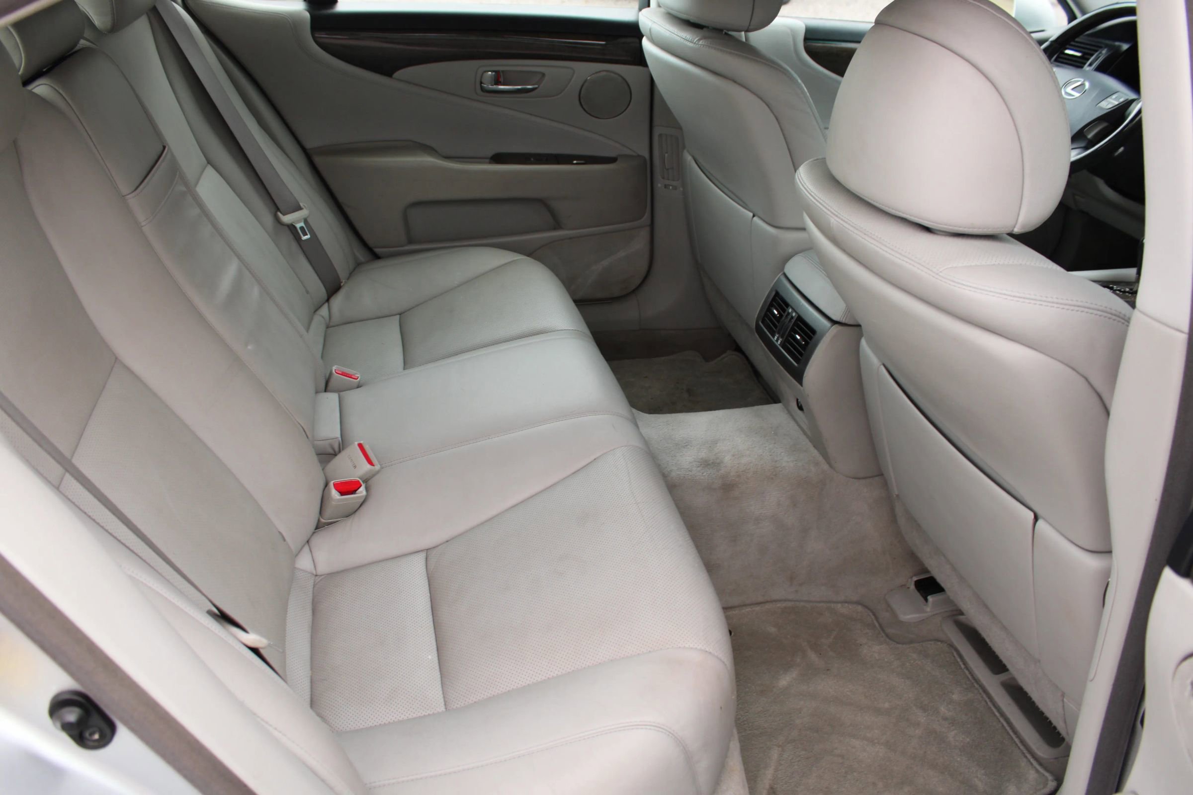 Used 2008 Lexus LS 460 image 21