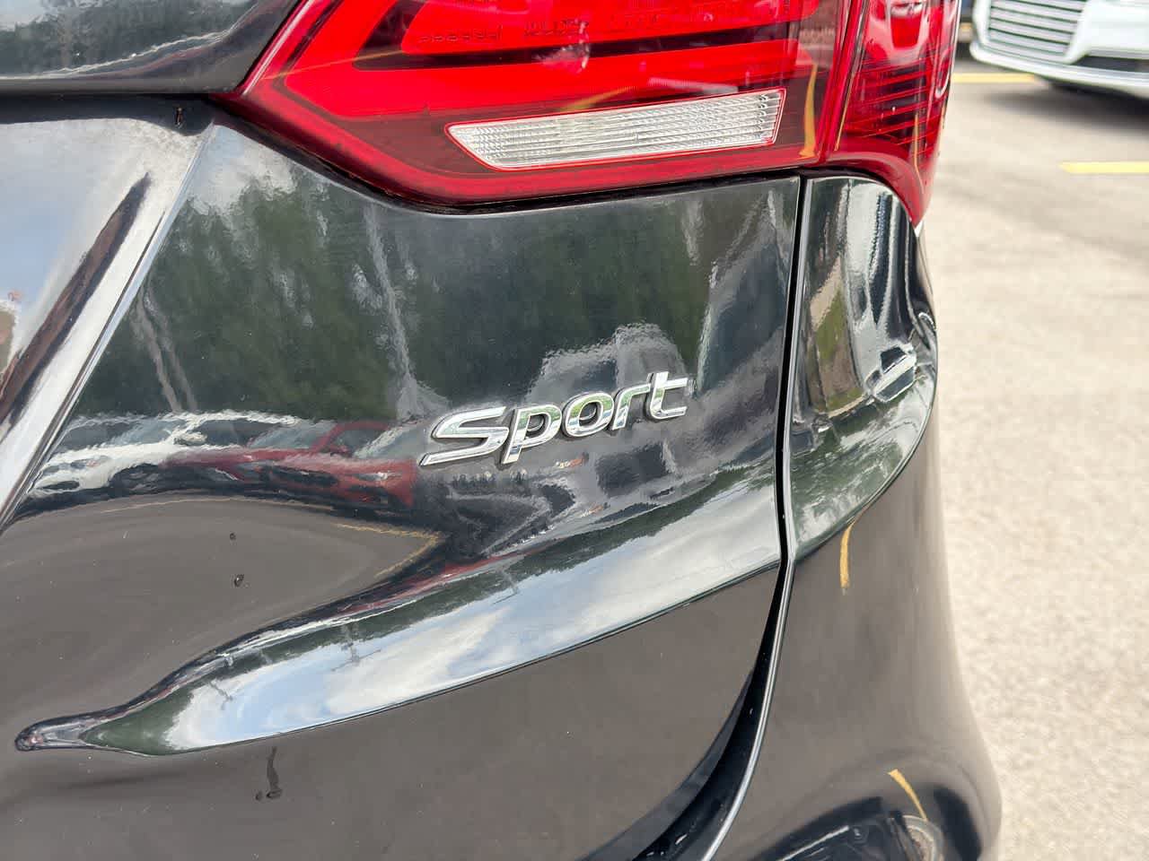 Used 2018 Hyundai Santa Fe Sport FWD image 18
