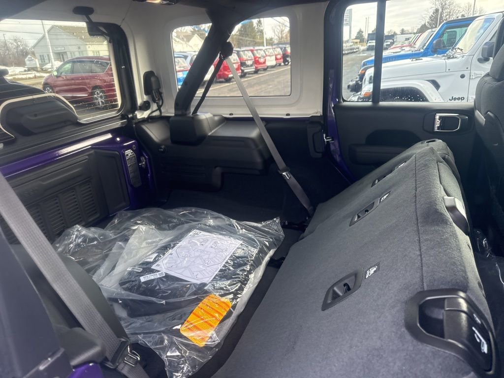 New 2026 Jeep Wrangler Rubicon w/ Xtreme 35 Tire Package image 46