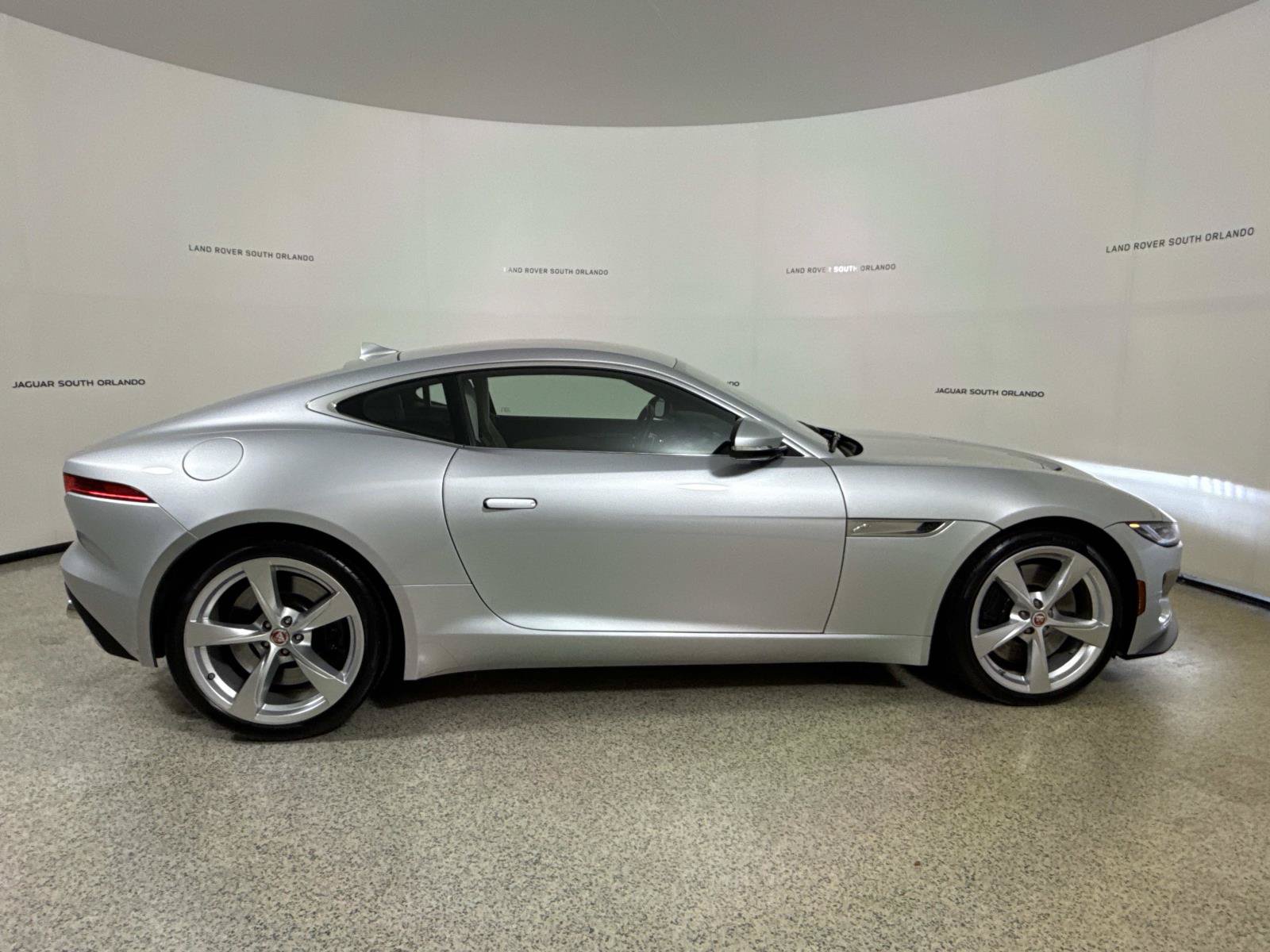 Used 2023 Jaguar F-TYPE Coupe RWD image 6
