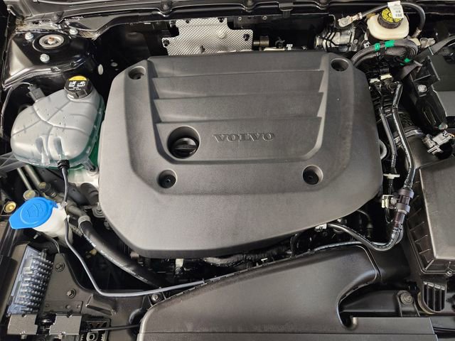 New 2026 Volvo XC40 B5 Plus AWD/4WD image 33