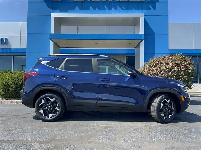 Used 2024 Kia Seltos EX image 8