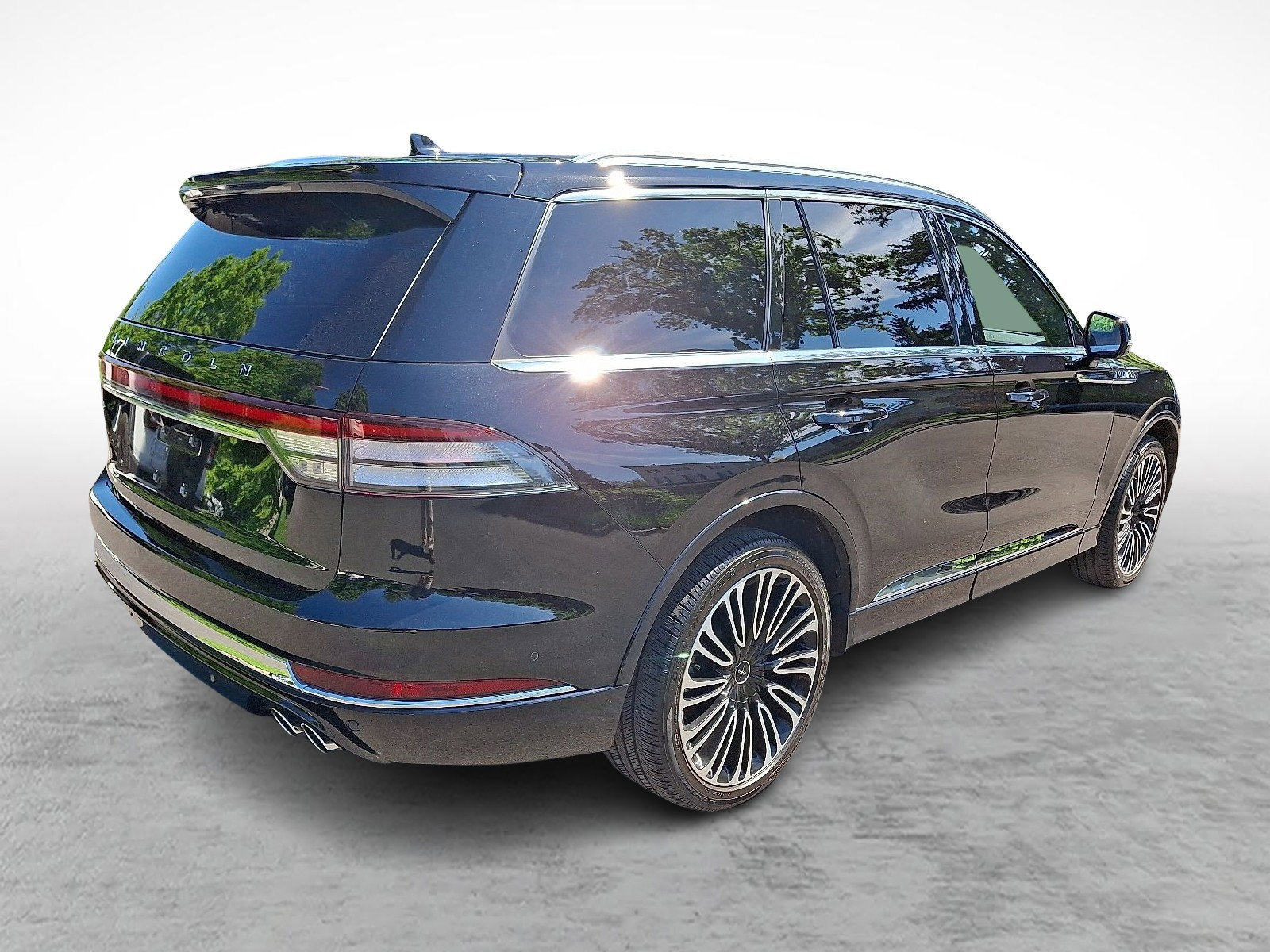 Used 2023 Lincoln Aviator Black Label w/ Dynamic Handling Package AWD/4WD image 6