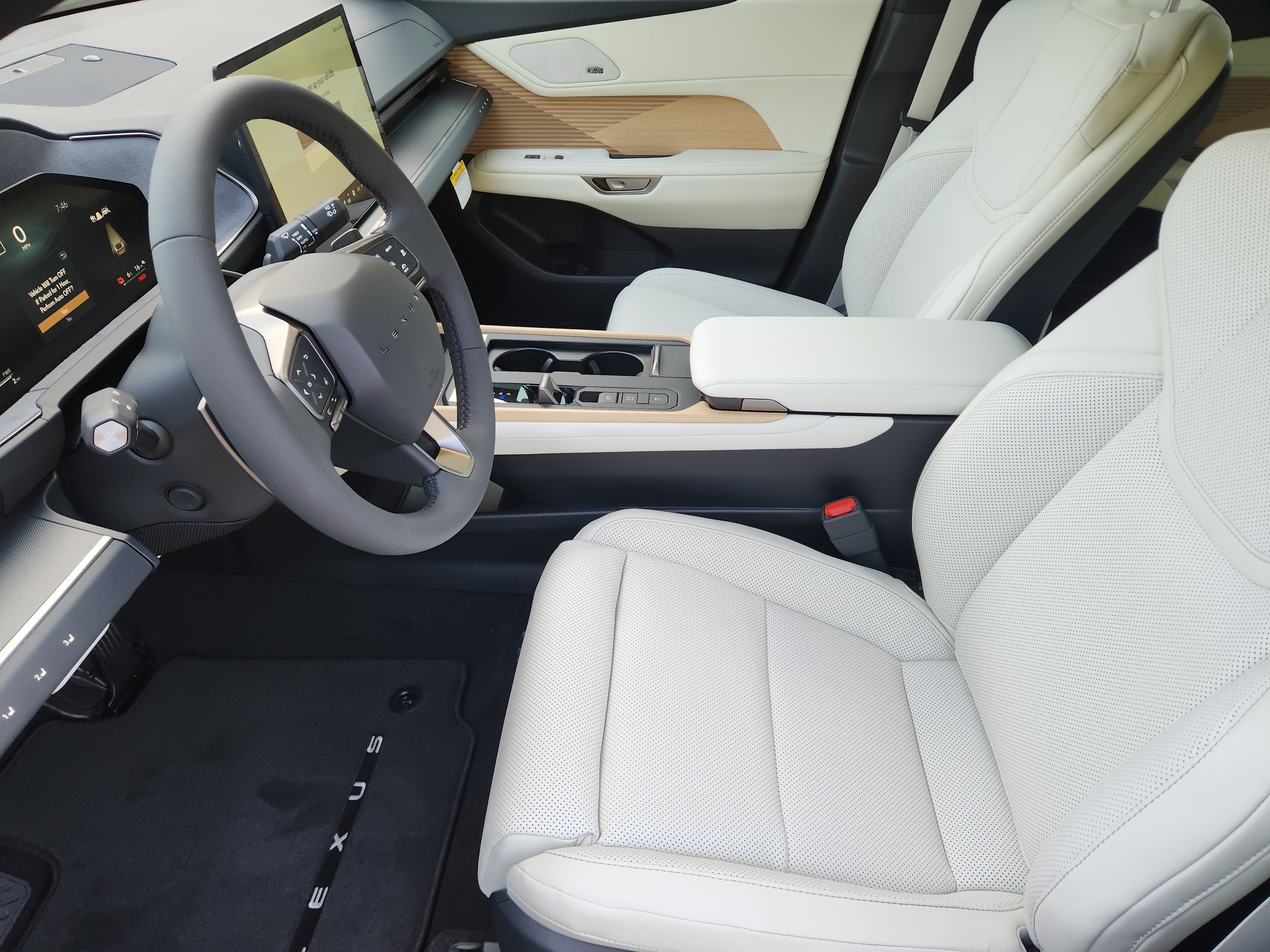 New 2026 Lexus ES 350e FWD image 8