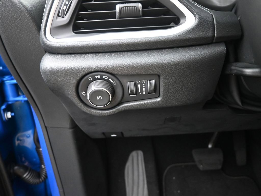 New 2026 Chrysler Pacifica Select image 33