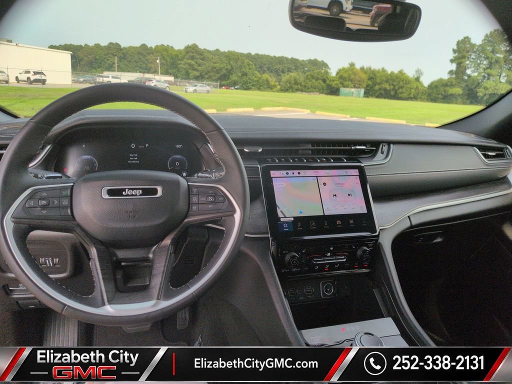 Used 2024 Jeep Grand Cherokee Limited w/ Trailer Tow Package AWD/4WD image 10