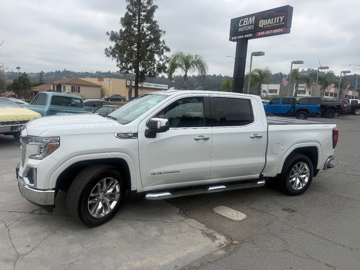 Used 2020 GMC Sierra 1500 SLT w/ Driver Alert Package II AWD/4WD image 8