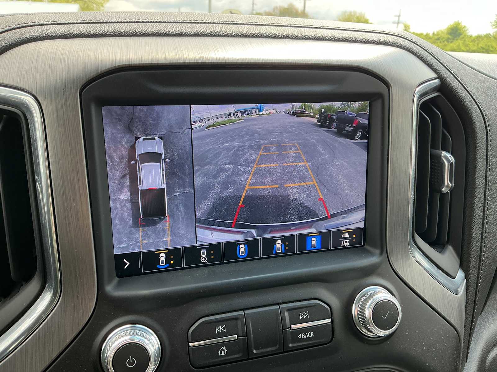 Used 2023 GMC Sierra 2500 Denali w/ Denali Ultimate Package AWD/4WD image 13