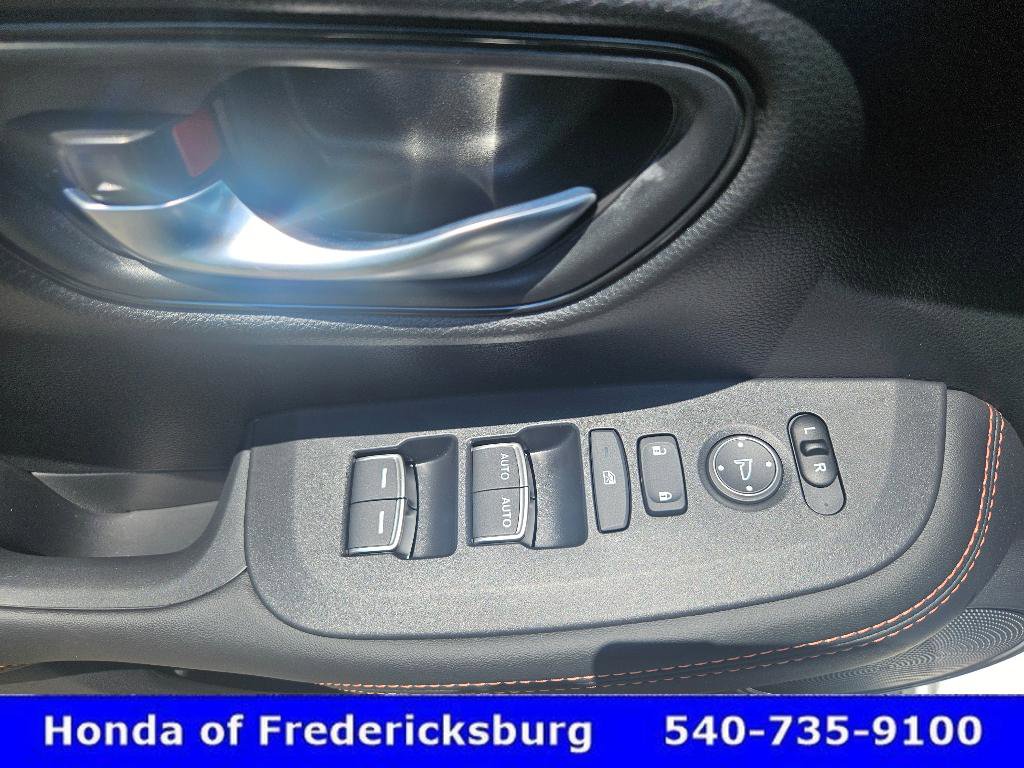 Certified 2026 Honda HR-V Sport image 18