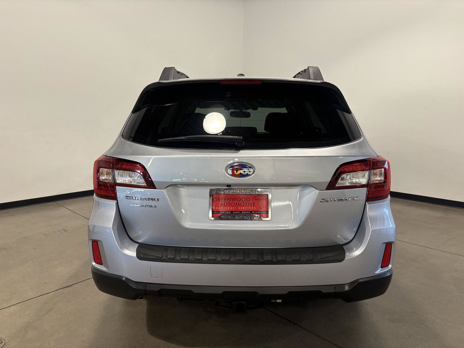Used 2015 Subaru Outback 2.5i Premium AWD/4WD image 4