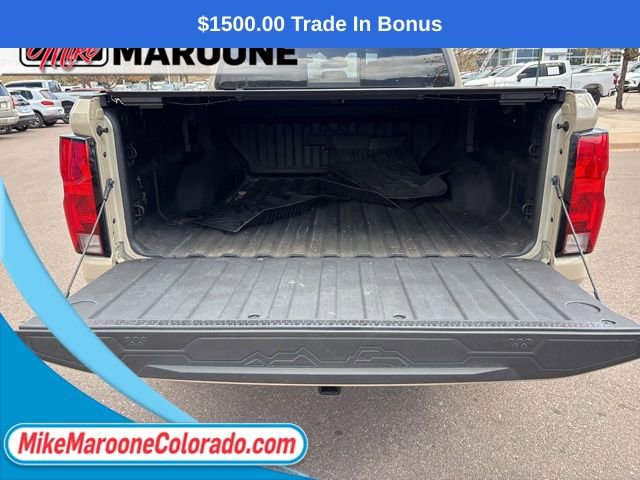 Used 2023 Chevrolet Colorado Trail Boss w/ LPO, Dark Essentials Package AWD/4WD image 8