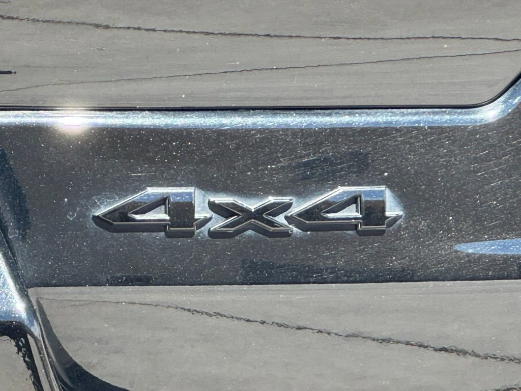 Used 2024 Jeep Grand Cherokee Altitude image 12