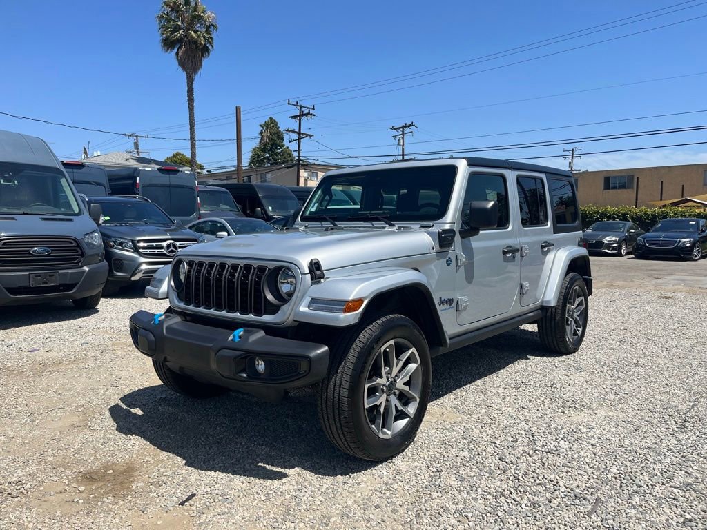 Used 2024 Jeep Wrangler Unlimited w/ Convenience Group AWD/4WD image 1
