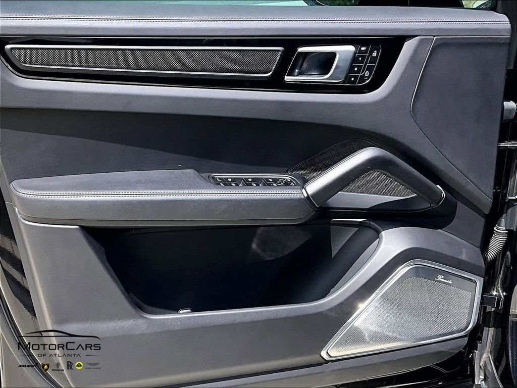 Used 2022 Porsche Cayenne Turbo GT image 23