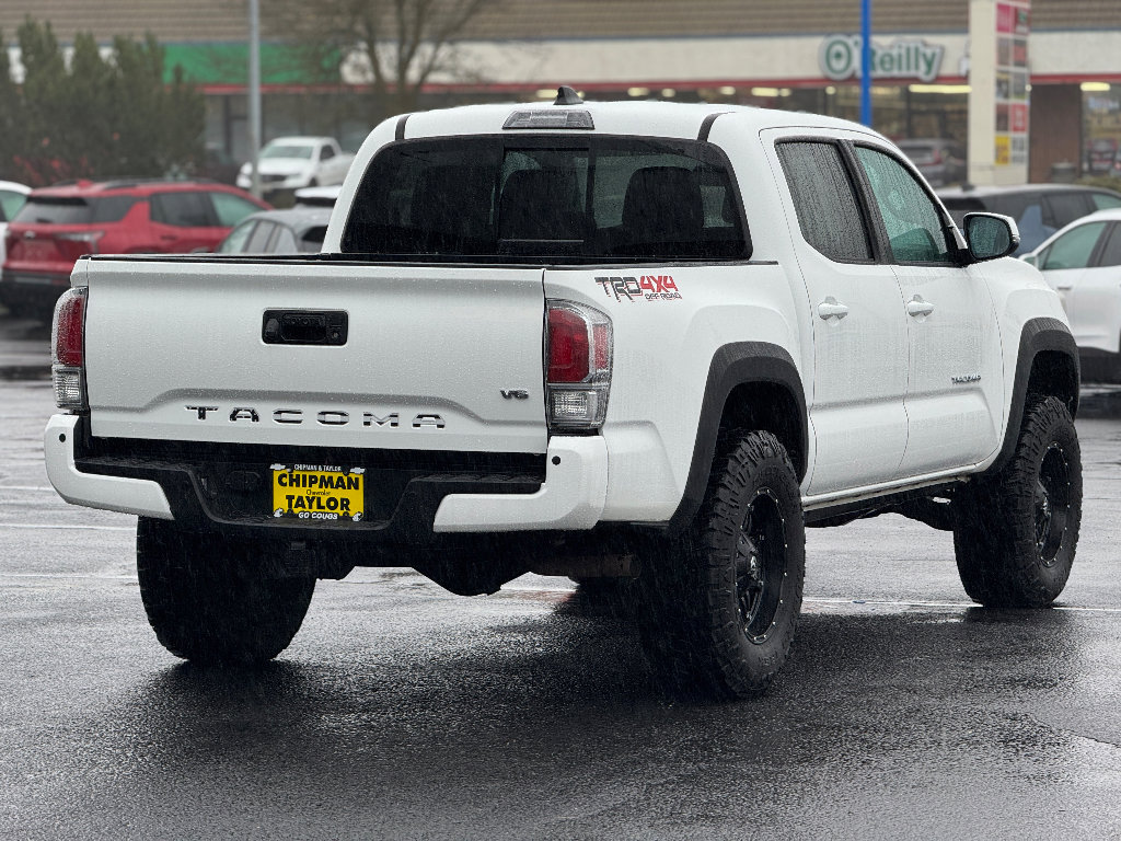 Used 2020 Toyota Tacoma TRD Off-Road image 16
