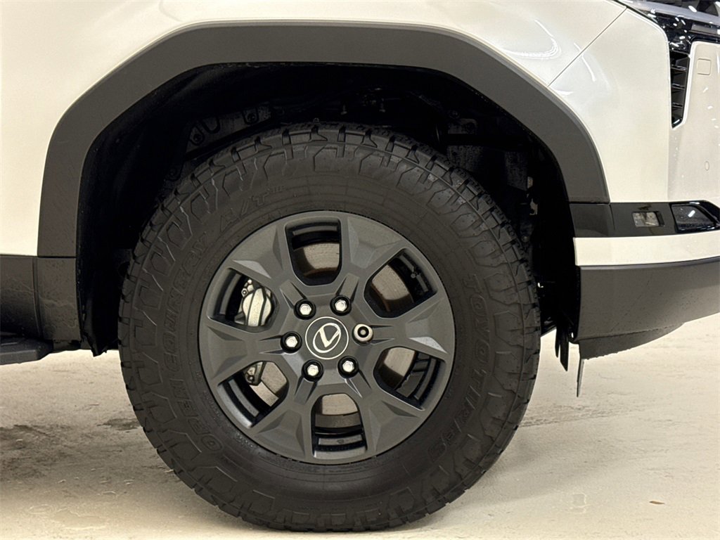 Used 2024 Lexus GX 550 image 6