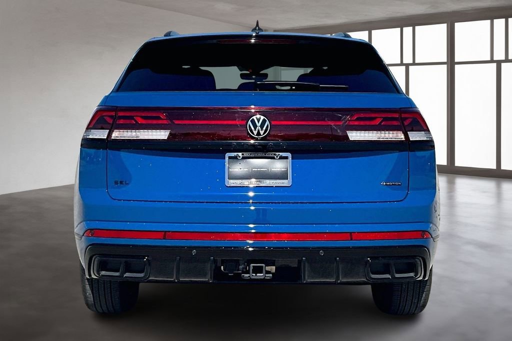 Used 2025 Volkswagen Atlas Cross Sport SEL R-Line image 4