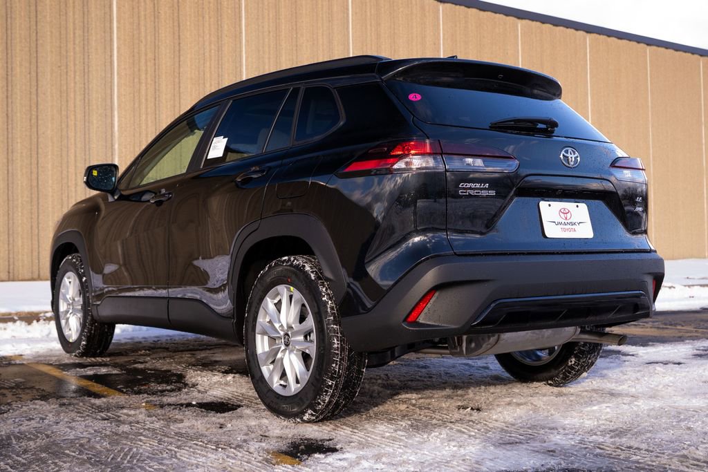 New 2026 Toyota Corolla Cross LE w/ Moonroof Package image 5