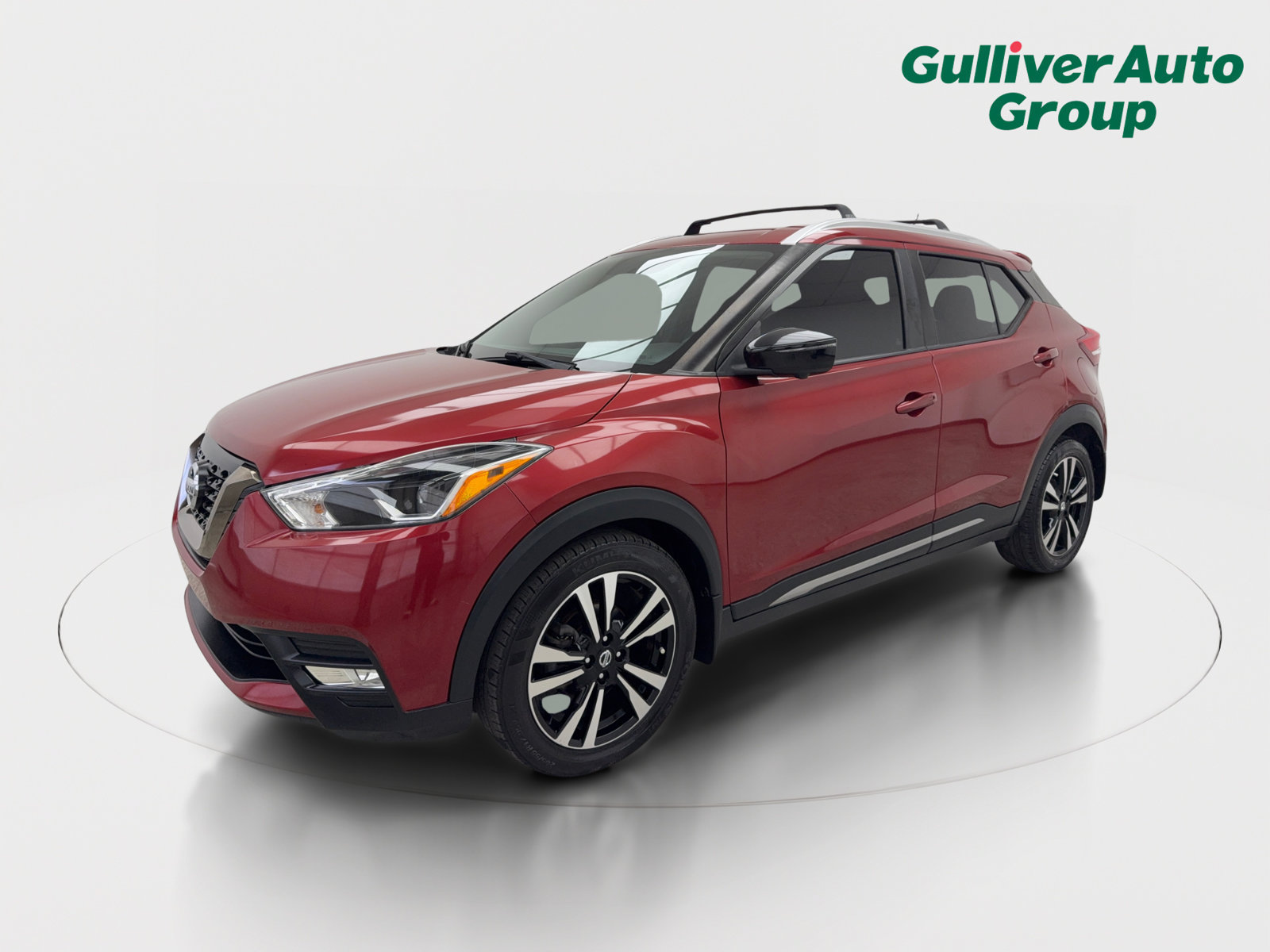 Used 2019 Nissan Kicks SR w/ Exterior Package FWD image 2