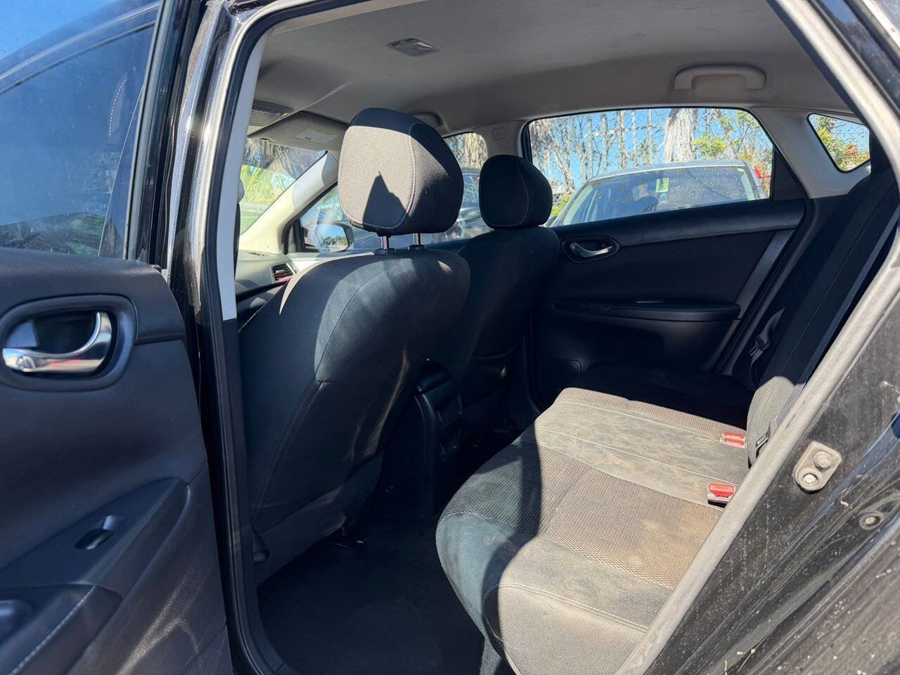 Used 2019 Nissan Sentra S image 9