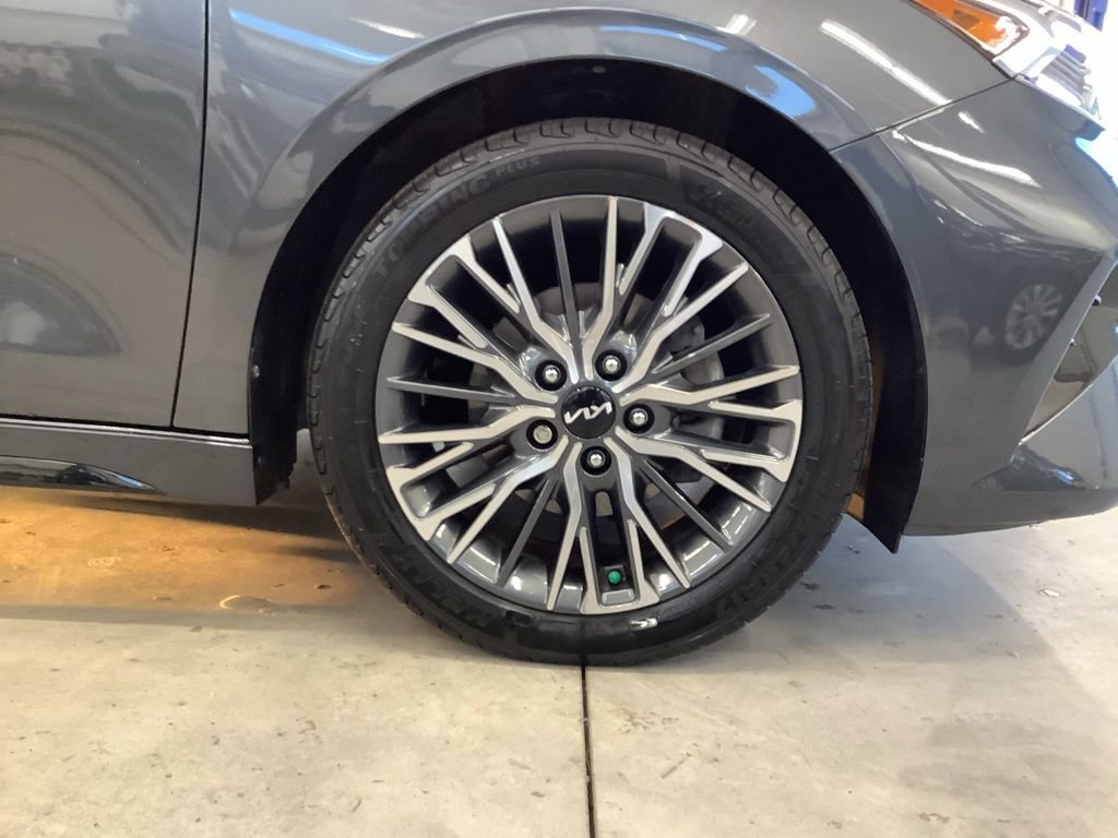 Certified 2023 Kia Forte GT-Line w/ GT-Line Technology Package FWD image 28