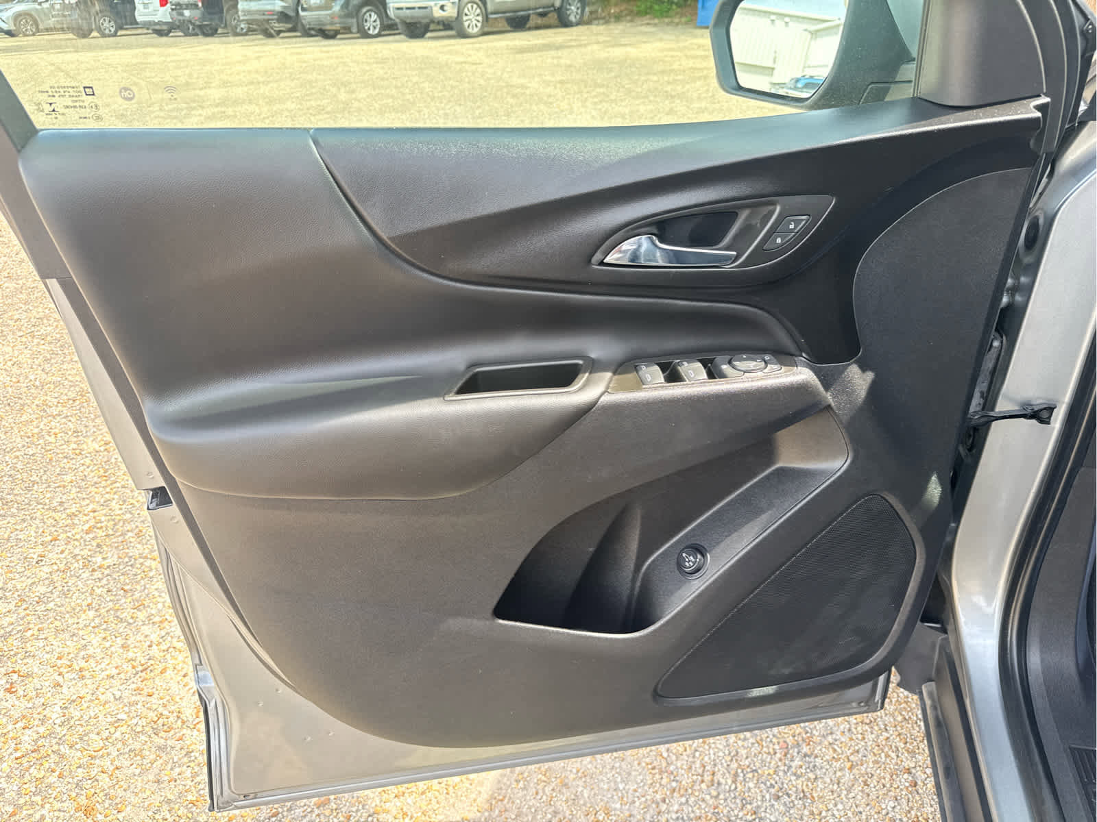 Used 2023 Chevrolet Equinox LT w/ Driver Convenience Package FWD image 17