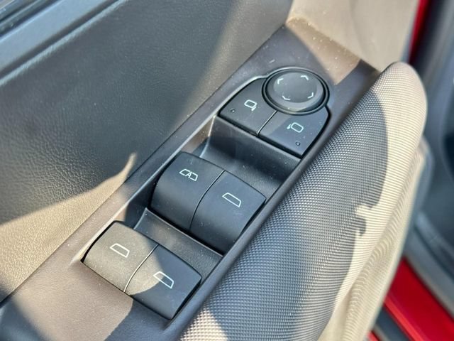 Used 2026 Chevrolet Colorado Z71 w/ Technology Package AWD/4WD image 16