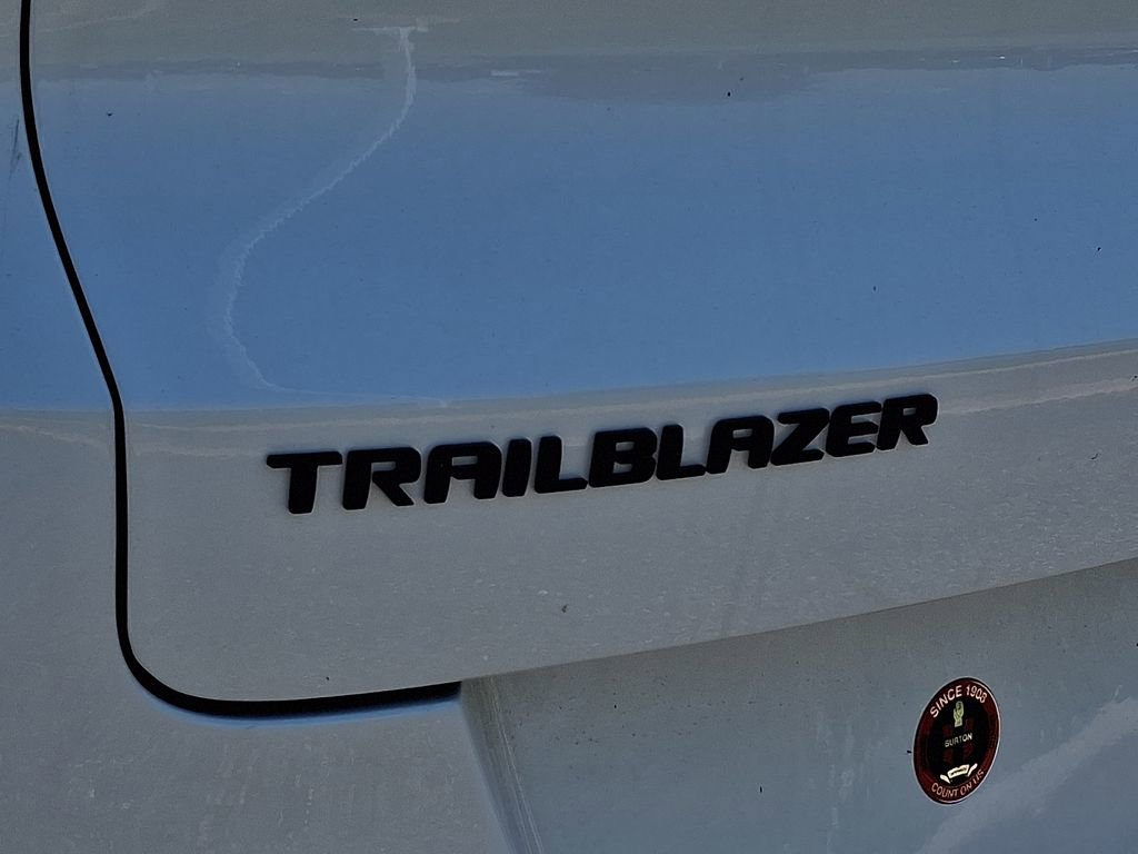 New 2026 Chevrolet TrailBlazer RS w/ Convenience Package FWD image 20