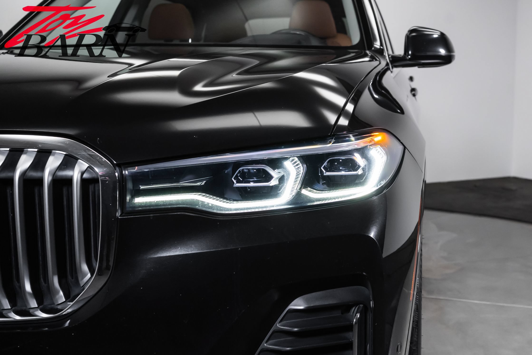 Used 2022 BMW X7 xDrive40i w/ Premium Package AWD/4WD image 10