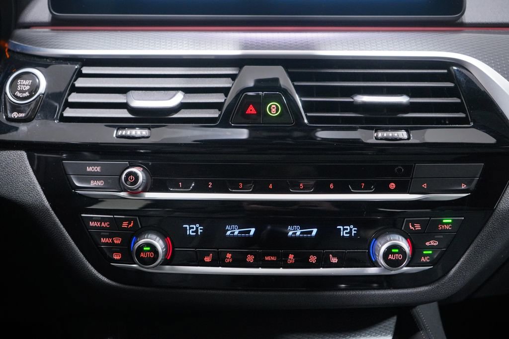 Used 2023 BMW M550i xDrive w/ Shadowloine Package image 13