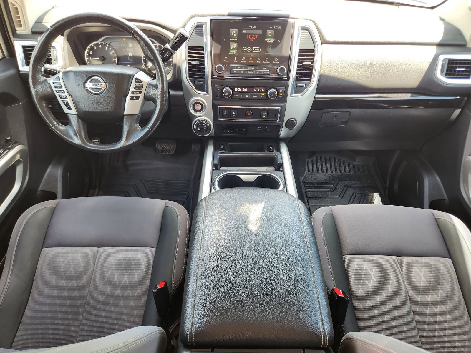 Used 2021 Nissan Titan SV w/ SV Convenience Package AWD/4WD image 28
