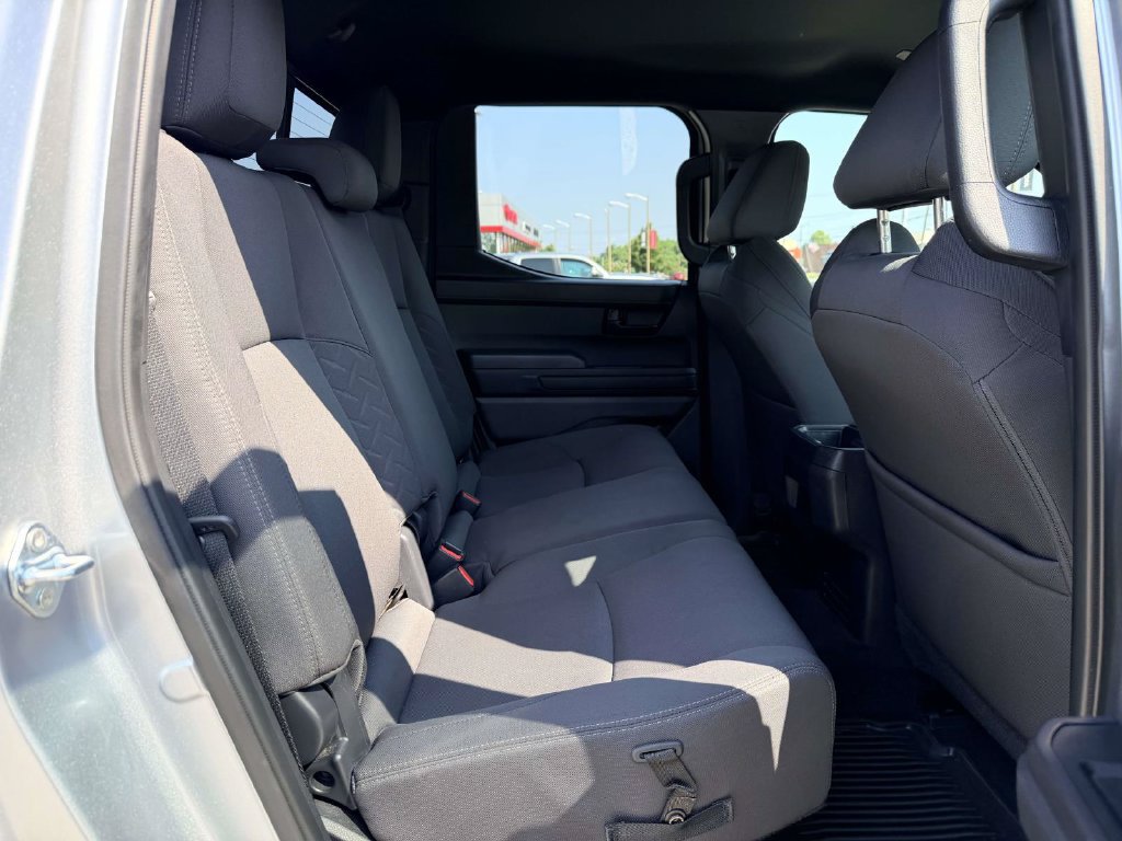 Used 2024 Toyota Tacoma SR5 AWD/4WD image 14