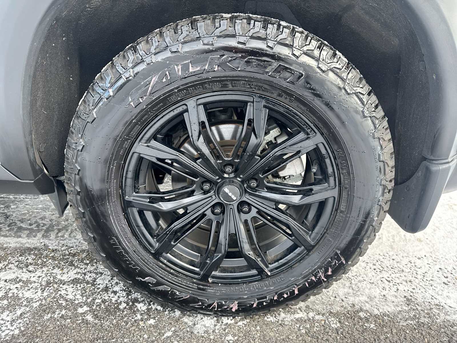 Used 2025 Nissan Rogue SV w/ Rock Creek Premium Package image 20