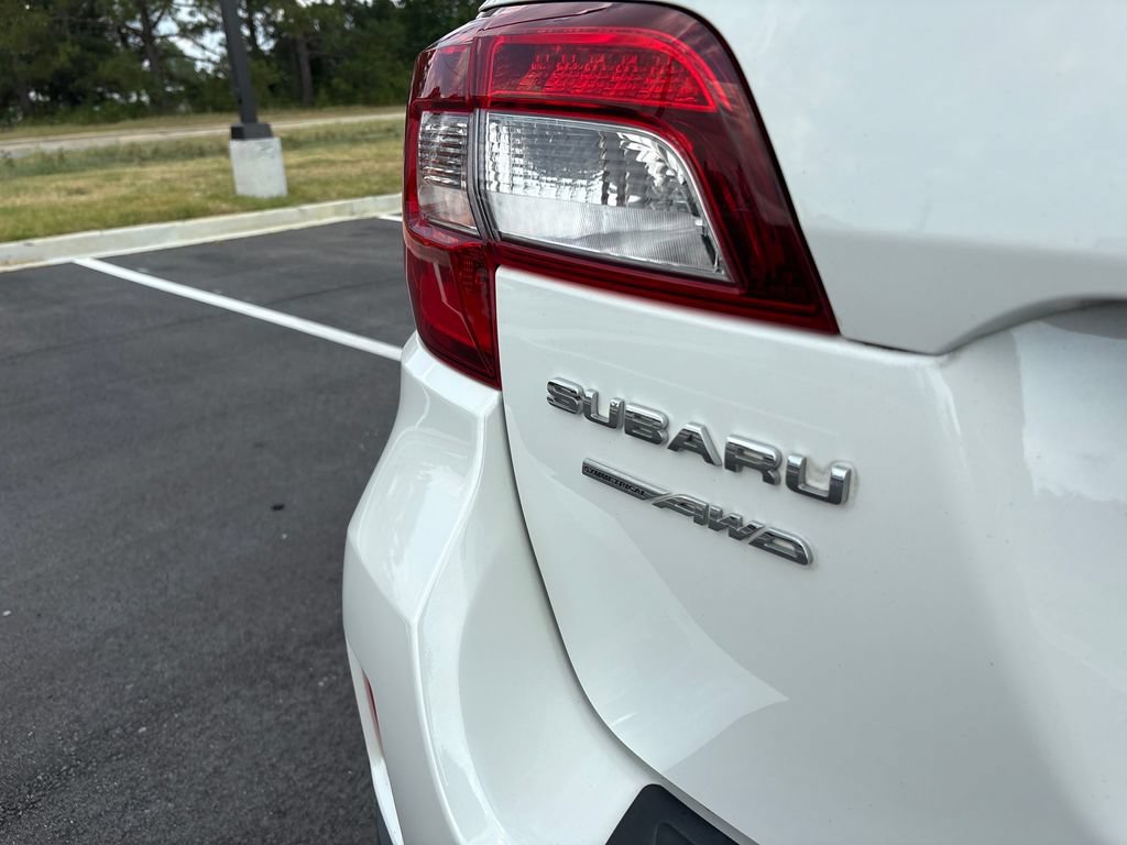 Used 2016 Subaru Outback 2.5i Limited AWD/4WD image 29