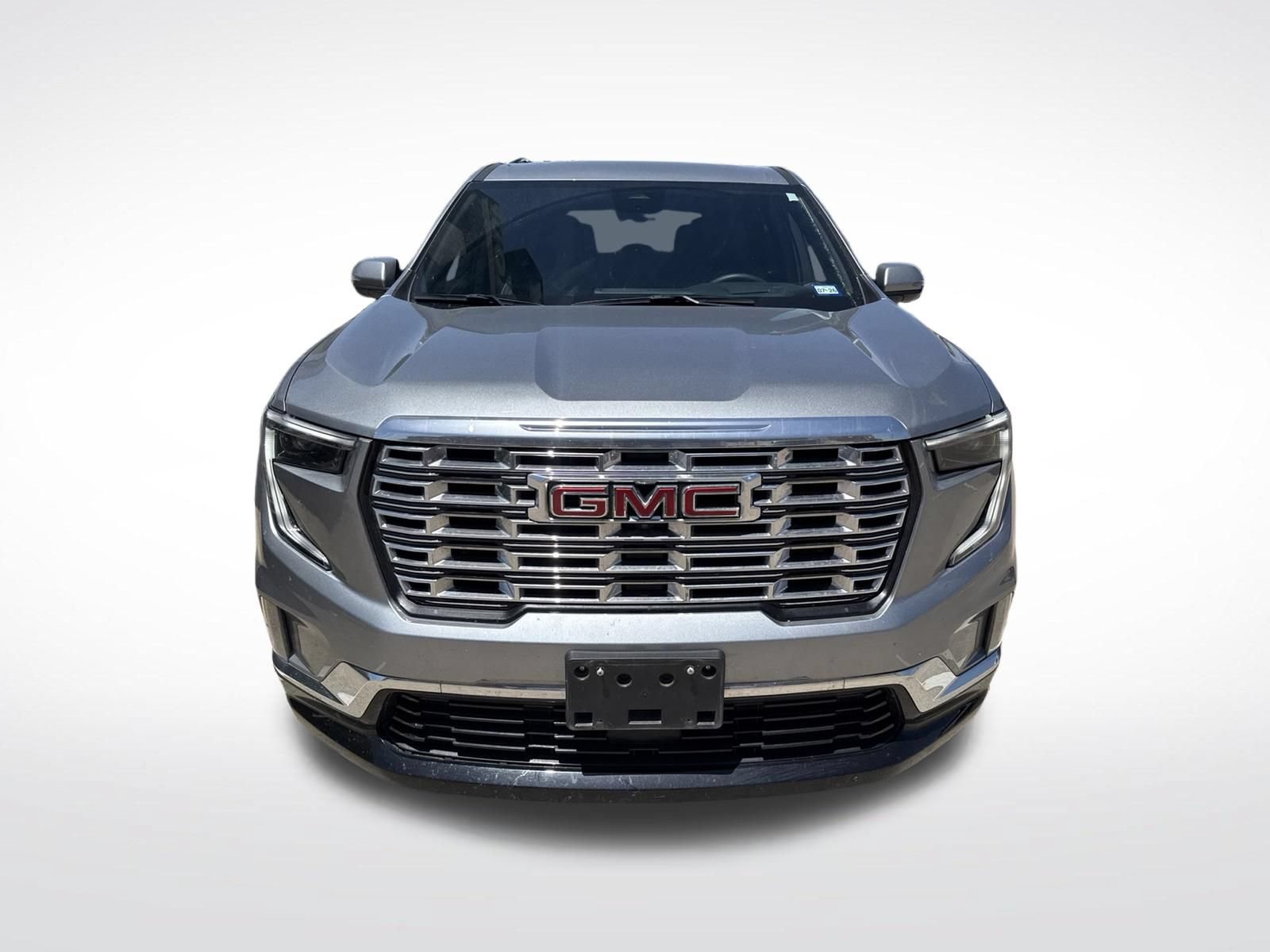 Used 2024 GMC Acadia Denali FWD image 2