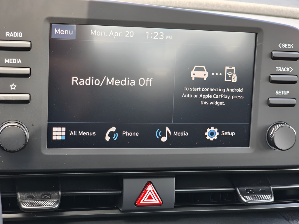 New 2026 Hyundai Elantra SEL Sport Premium FWD image 19